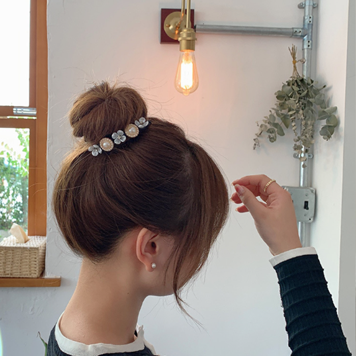 Elegant Easy Pearl Hairbun Maker