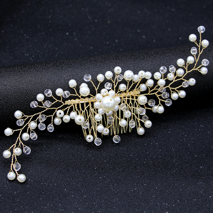 Simple & Elegant Pearl Bridal Hair Comb